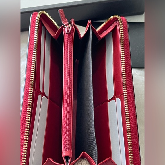 Gucci leather Sylvie zippy around wallet (red) - Picture 9 of 17